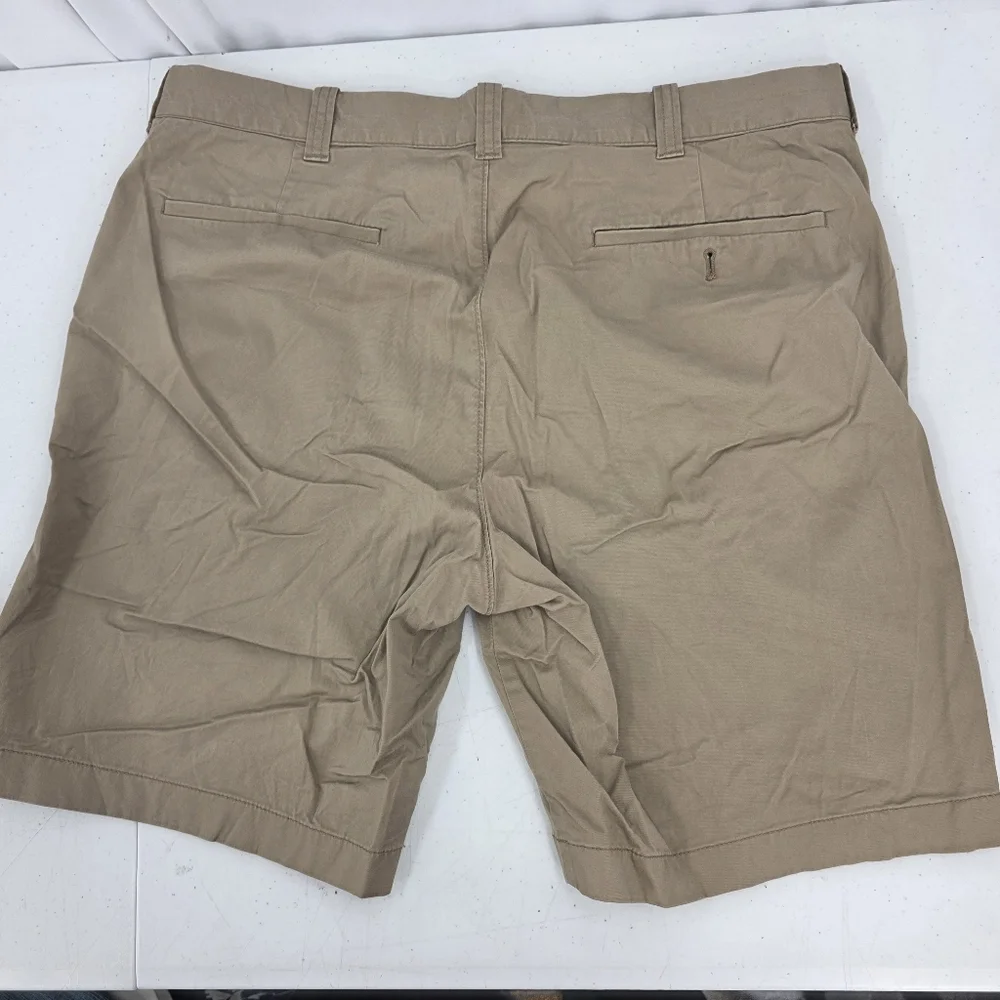 J CREW Mens 34x9 Stretch Shorts Beige Flat Front C8937 Re-Imagined By J.‎ CREW.